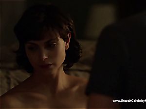 unbelievable Morena Baccarin looking handsome naked on film